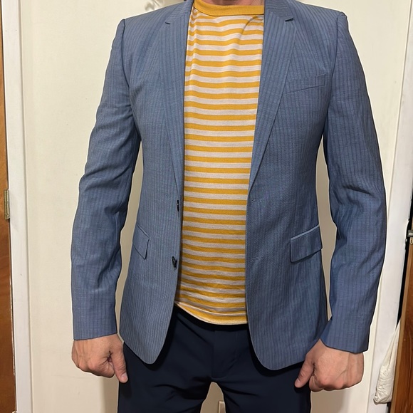 Hugo boss blue suit 40 long.